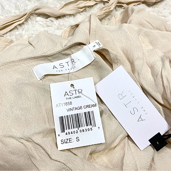 ASTR  Cream Halter Ruffle Keyhole Camisole Top - Picture 5 of 8